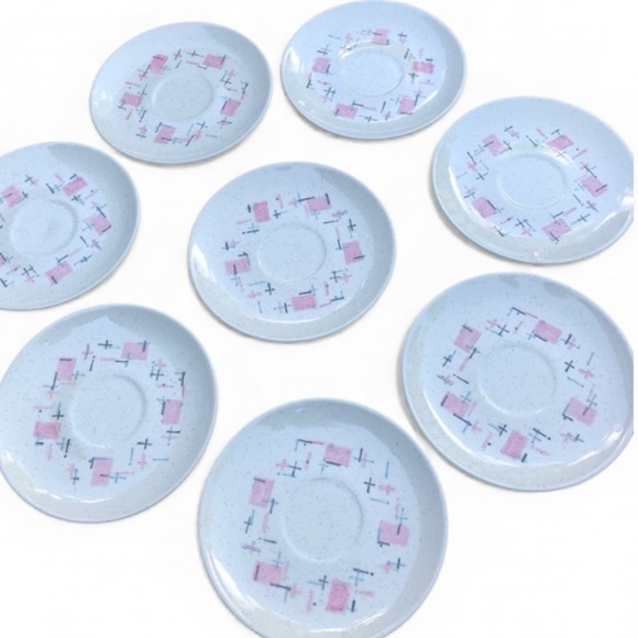 Vernon’s Tickled Pink Saucers - Set of 8 - Picture 1 of 7
